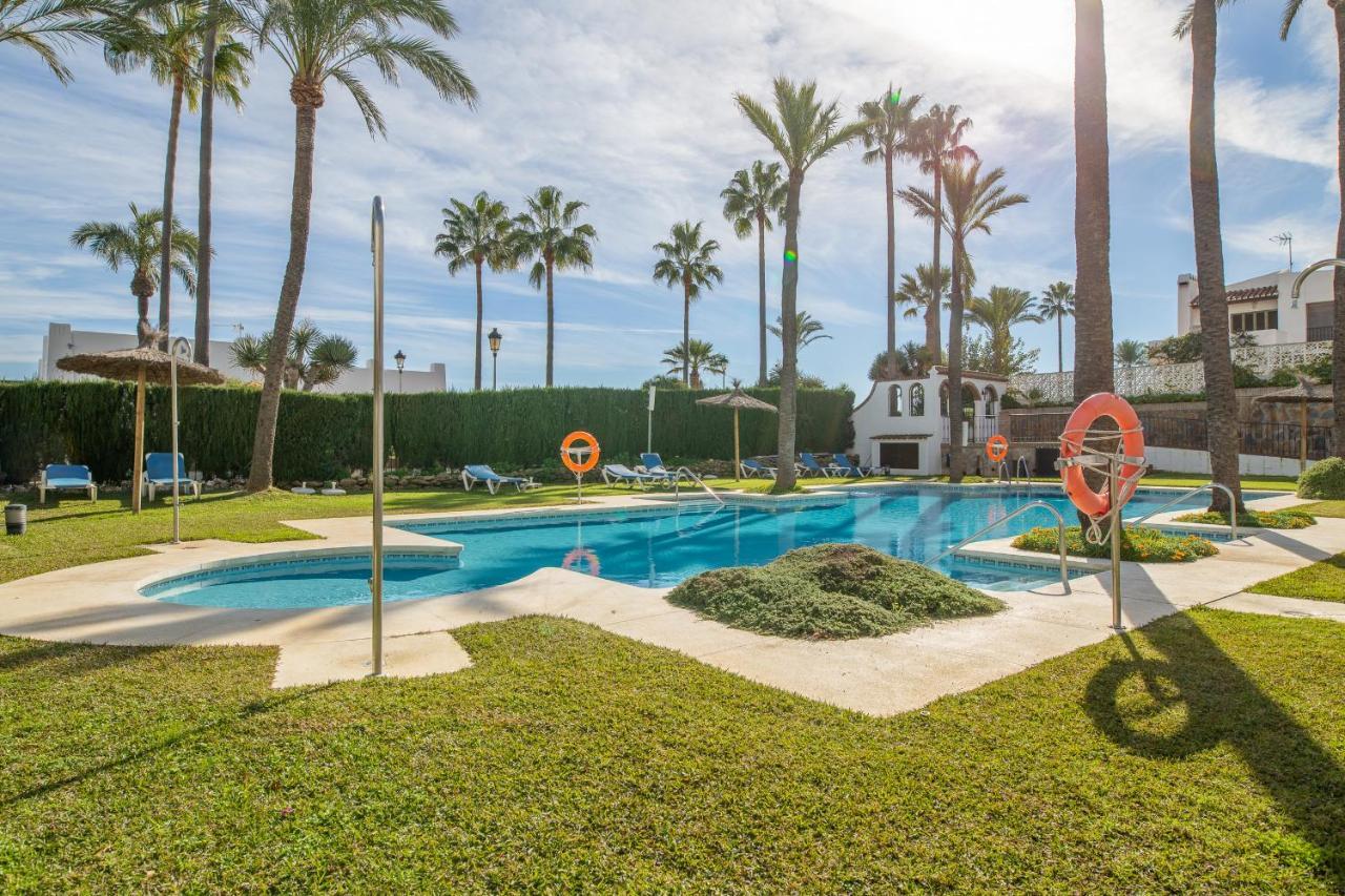 2261-Superb Apt On The Beach, On Duquesa Harbour Manilva Exterior photo