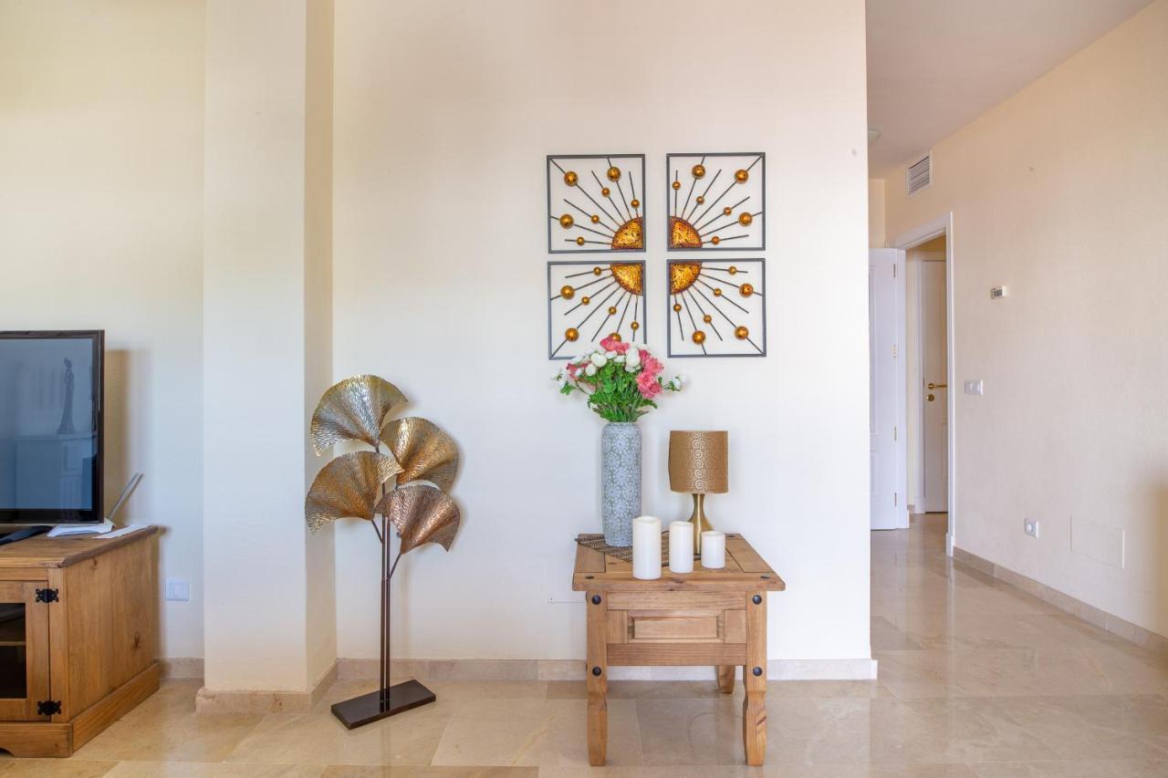 2261-Superb Apt On The Beach, On Duquesa Harbour Manilva Exterior photo