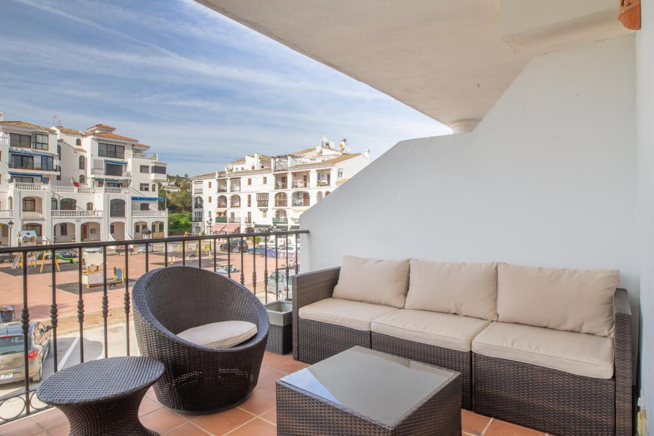 2261-Superb Apt On The Beach, On Duquesa Harbour Manilva Exterior photo