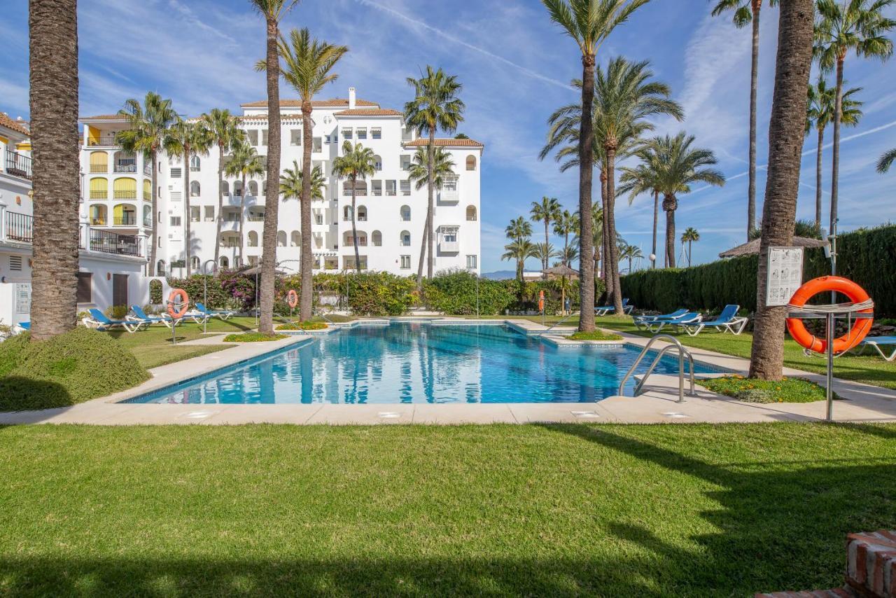 2261-Superb Apt On The Beach, On Duquesa Harbour Manilva Exterior photo
